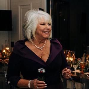 Meet your Posher, Carol